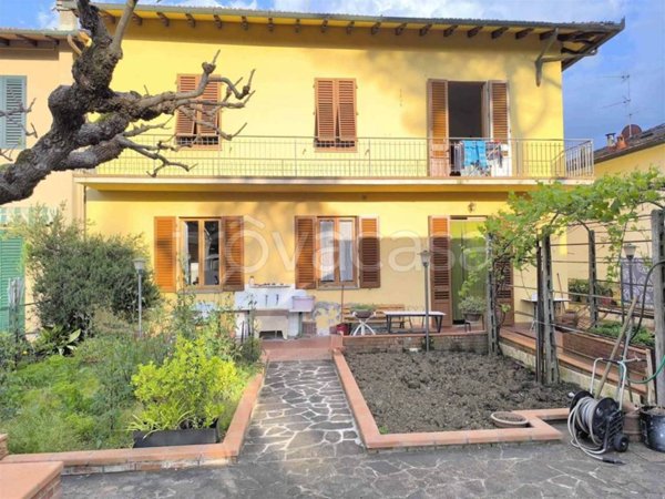 casa indipendente a San Casciano in Val di Pesa in zona Mercatale in Val di Pesa