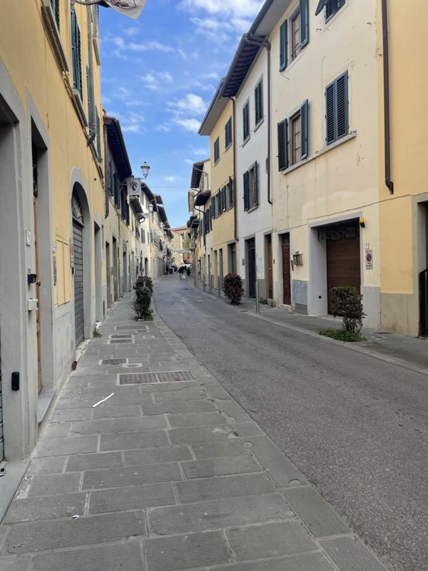 locale di sgombero in vendita a San Casciano in Val di Pesa