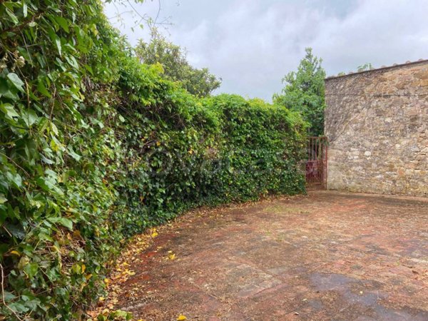 casa indipendente a San Casciano in Val di Pesa in zona Mercatale in Val di Pesa