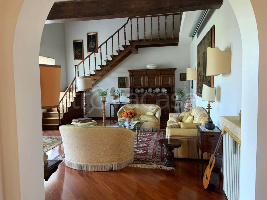 casa indipendente in vendita a San Casciano in Val di Pesa in zona Romola