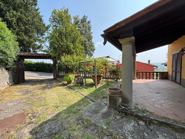 casa indipendente in vendita a San Casciano in Val di Pesa in zona Romola