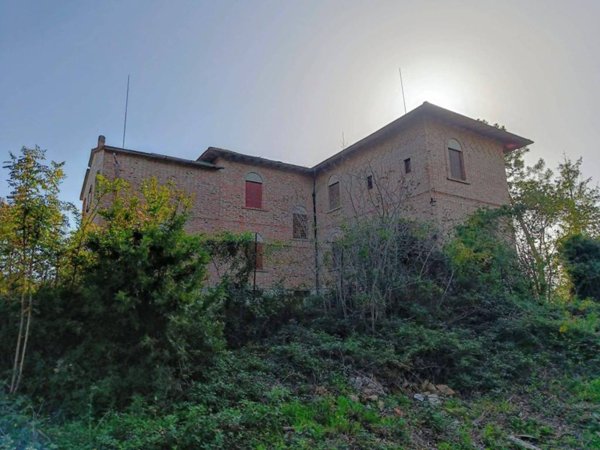 casa indipendente a San Casciano in Val di Pesa in zona Montefiridolfi