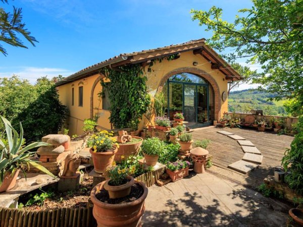 casa indipendente in vendita a San Casciano in Val di Pesa in zona Cerbaia
