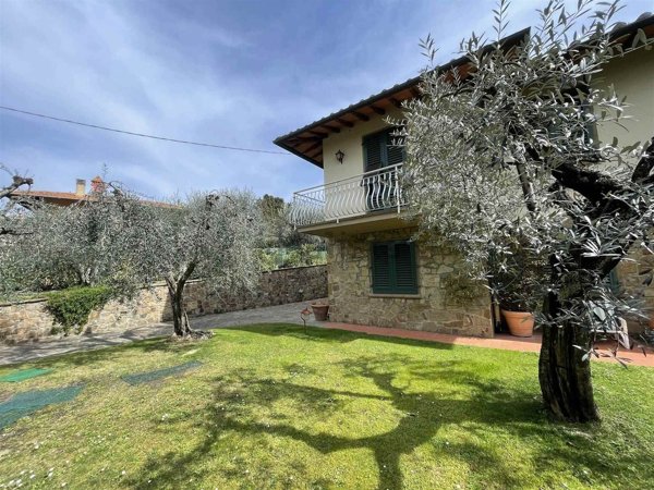 casa indipendente in vendita a San Casciano in Val di Pesa in zona Chiesanuova