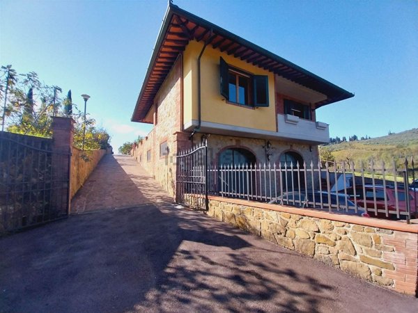 casa indipendente in vendita a San Casciano in Val di Pesa