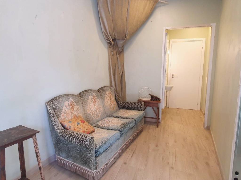 negozio in vendita a San Casciano in Val di Pesa in zona Cerbaia