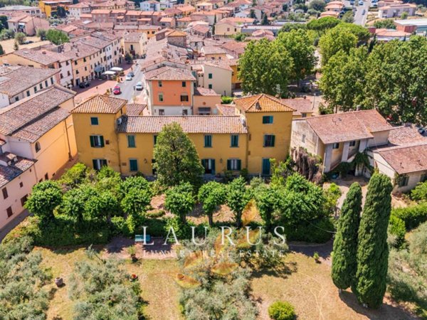 casa indipendente a San Casciano in Val di Pesa in zona Mercatale in Val di Pesa