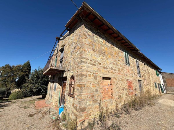 casa indipendente a San Casciano in Val di Pesa in zona Montefiridolfi