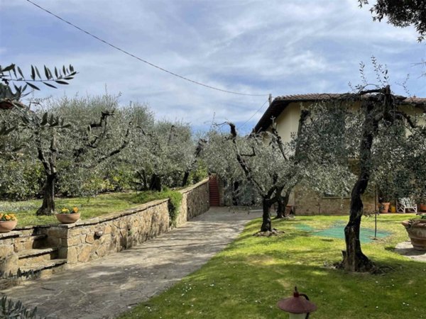 casa indipendente in vendita a San Casciano in Val di Pesa in zona Chiesanuova