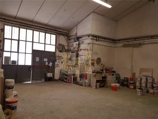 negozio in vendita a San Casciano in Val di Pesa in zona Ponte Rotto