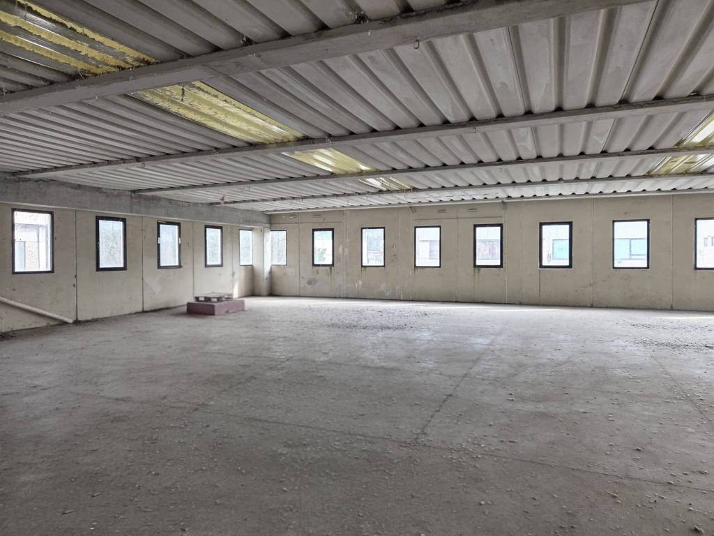 locale commerciale in vendita a San Casciano in Val di Pesa in zona Cerbaia