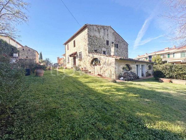 appartamento in vendita a San Casciano in Val di Pesa in zona Montefiridolfi