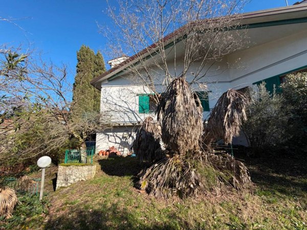 casa indipendente in vendita a San Casciano in Val di Pesa in zona Chiesanuova