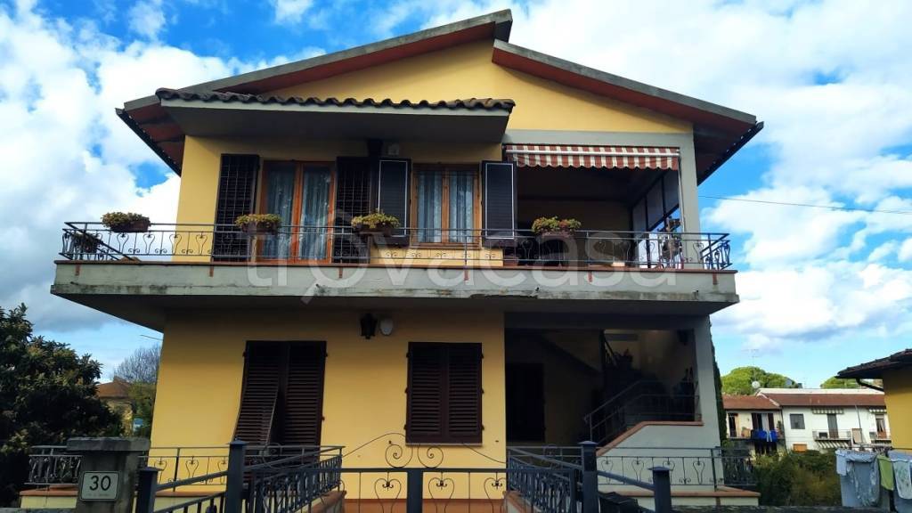 casa indipendente in vendita a San Casciano in Val di Pesa in zona Cerbaia