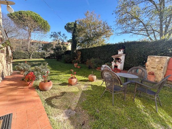 appartamento in vendita a San Casciano in Val di Pesa in zona Montefiridolfi