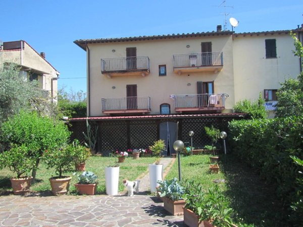 casa indipendente a San Casciano in Val di Pesa in zona Mercatale in Val di Pesa