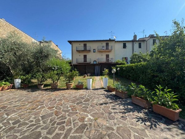 casa indipendente a San Casciano in Val di Pesa in zona Mercatale in Val di Pesa