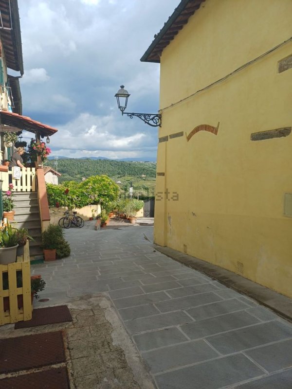 appartamento in vendita a San Casciano in Val di Pesa in zona Romola