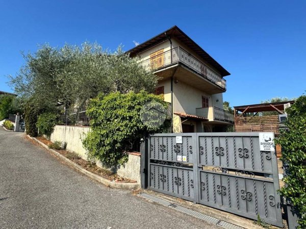 casa indipendente in vendita a San Casciano in Val di Pesa in zona Chiesanuova