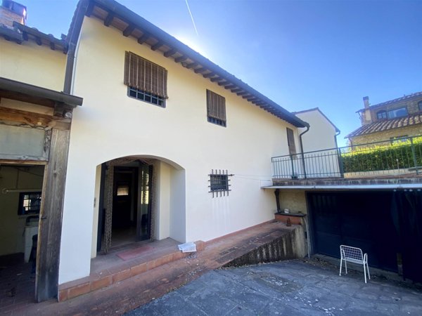 casa indipendente in vendita a San Casciano in Val di Pesa in zona Calzaiolo