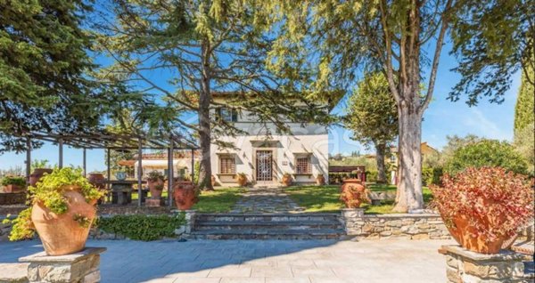casa indipendente in vendita a San Casciano in Val di Pesa in zona Chiesanuova