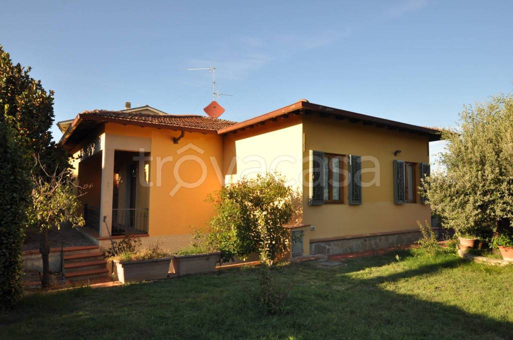 casa indipendente in vendita a San Casciano in Val di Pesa in zona Spedaletto