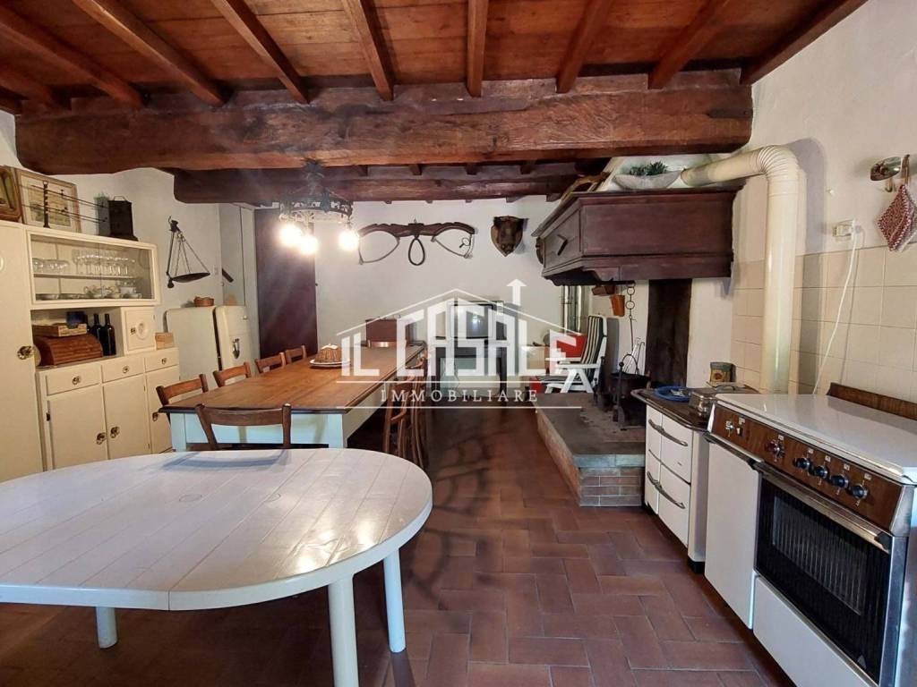 appartamento in vendita a San Godenzo in zona Castagneto