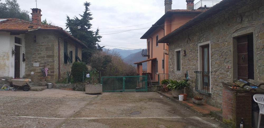 casa indipendente in vendita a San Godenzo in zona Casale