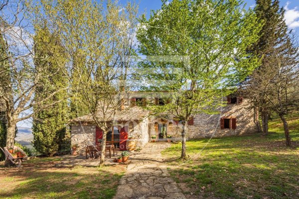 casa indipendente in vendita a San Godenzo in zona Casale
