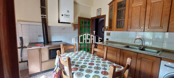 appartamento in vendita a San Godenzo in zona Castagno d'Andrea