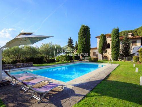 villa in vendita a Scandicci