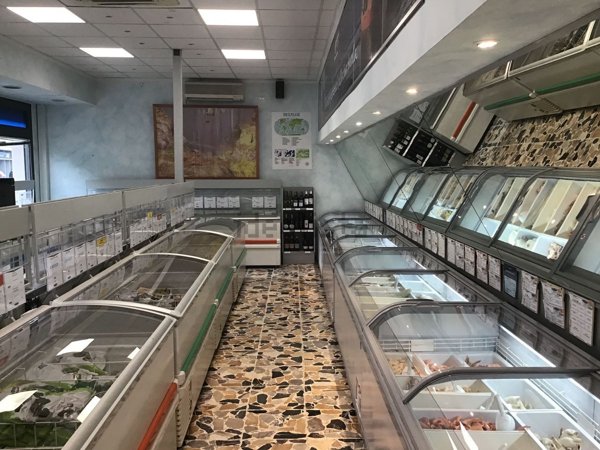 negozio in vendita a Scandicci