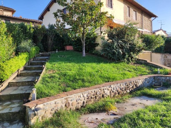 casa indipendente in vendita a Scandicci