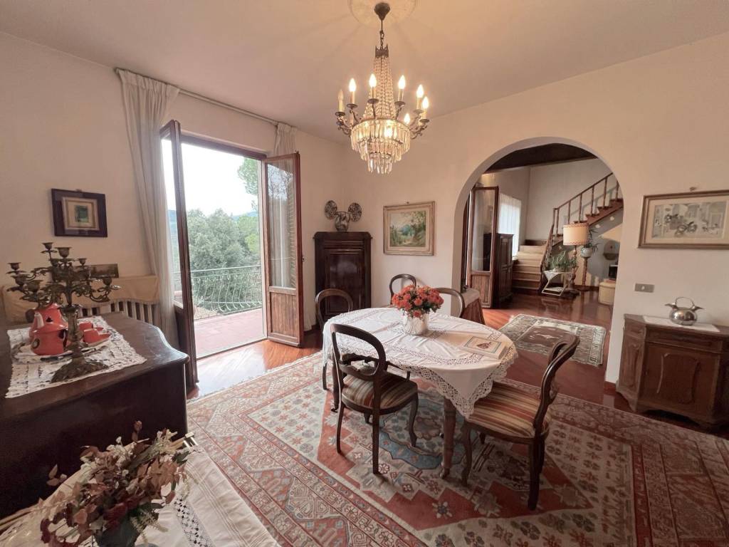 casa indipendente in vendita a Scandicci in zona San Vincenzo a Torri