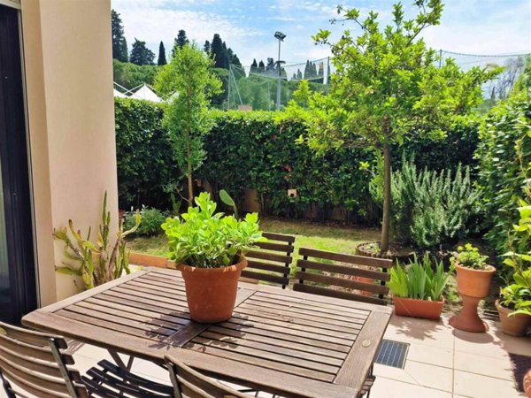 casa indipendente in vendita a Scandicci