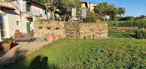 casa indipendente in vendita a Scandicci