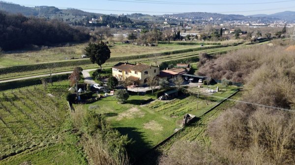 casa indipendente in vendita a Scandicci