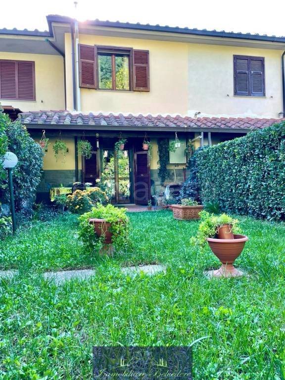 casa indipendente in vendita a Scandicci in zona San Vincenzo a Torri