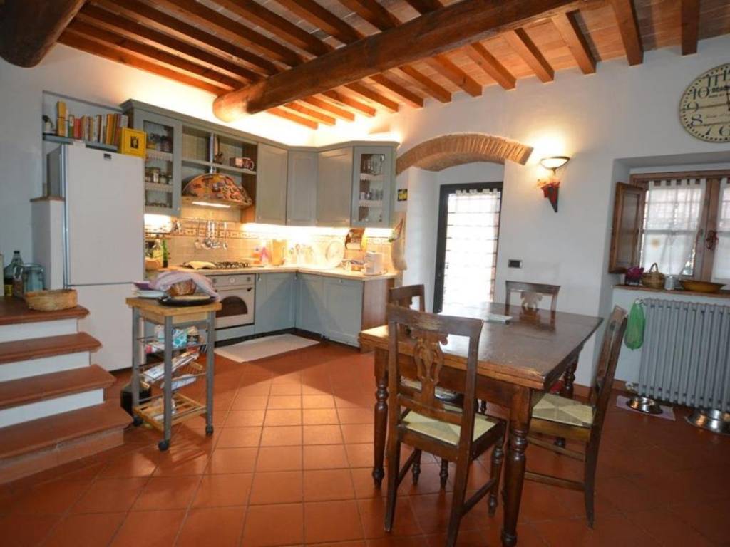 casa indipendente in vendita a Scandicci in zona San Vincenzo a Torri
