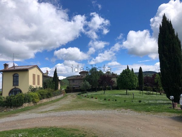 casa semindipendente in vendita a Scandicci