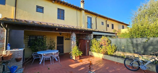casa indipendente in vendita a Scandicci in zona San Vincenzo a Torri