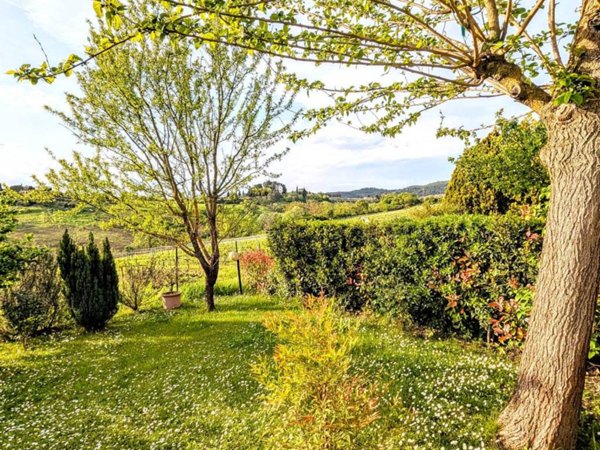 casa indipendente in vendita a Scandicci in zona San Vincenzo a Torri