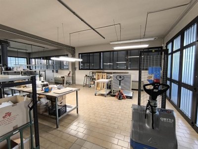 capannone in vendita a Scandicci in zona Ponte a Greve