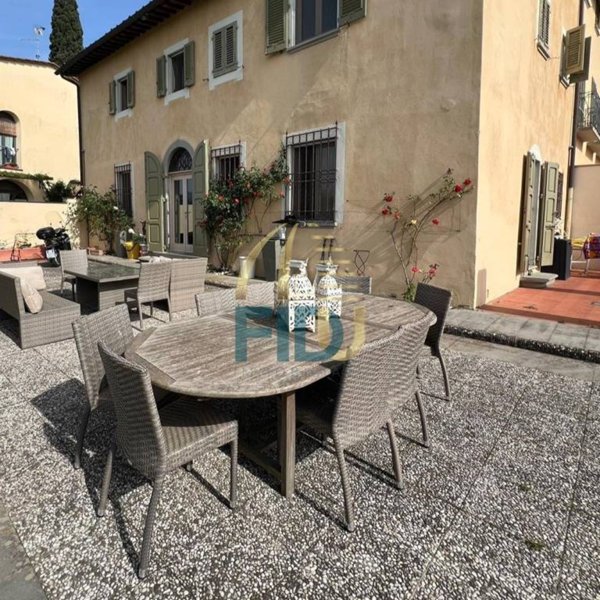 casa indipendente in vendita a Scandicci