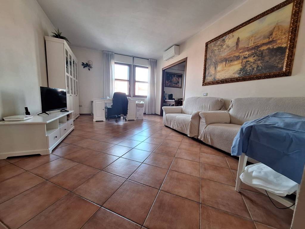 appartamento in vendita a Scandicci in zona Badia a Settimo