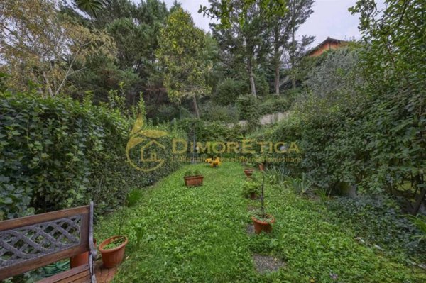 casa indipendente in vendita a Scandicci in zona San Vincenzo a Torri