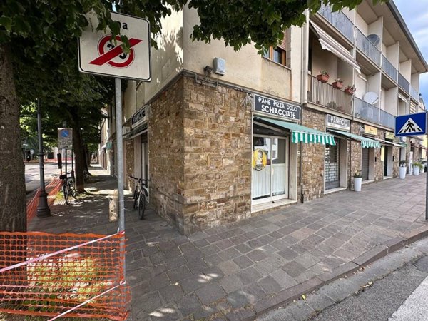 negozio in vendita a Scandicci