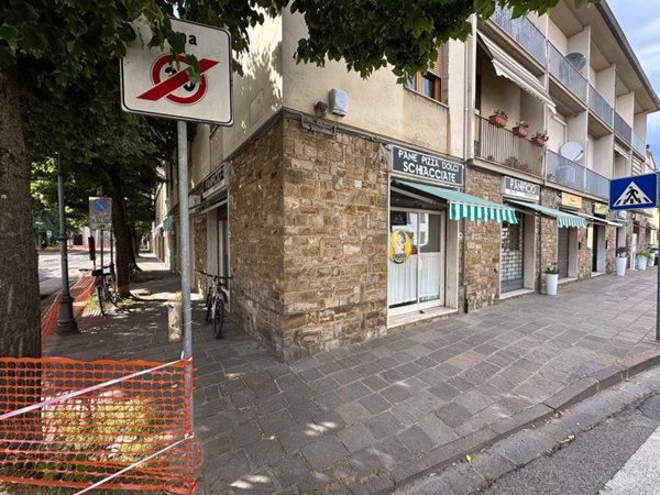 negozio in vendita a Scandicci