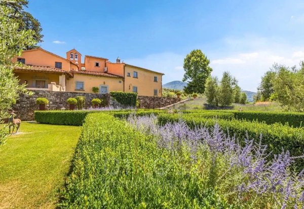 casa indipendente in vendita a Scandicci