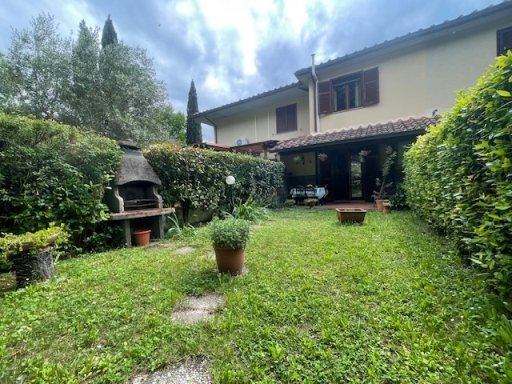 casa indipendente in vendita a Scandicci in zona San Vincenzo a Torri